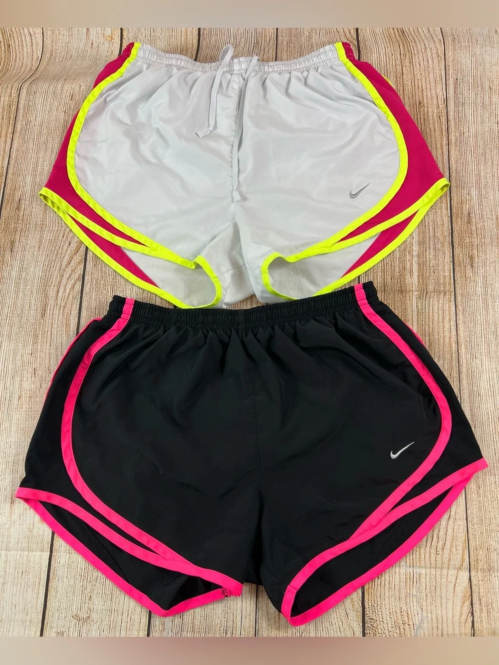 Women’s Nike Tempo Running Shorts White & Black Size Small Lot Of 2